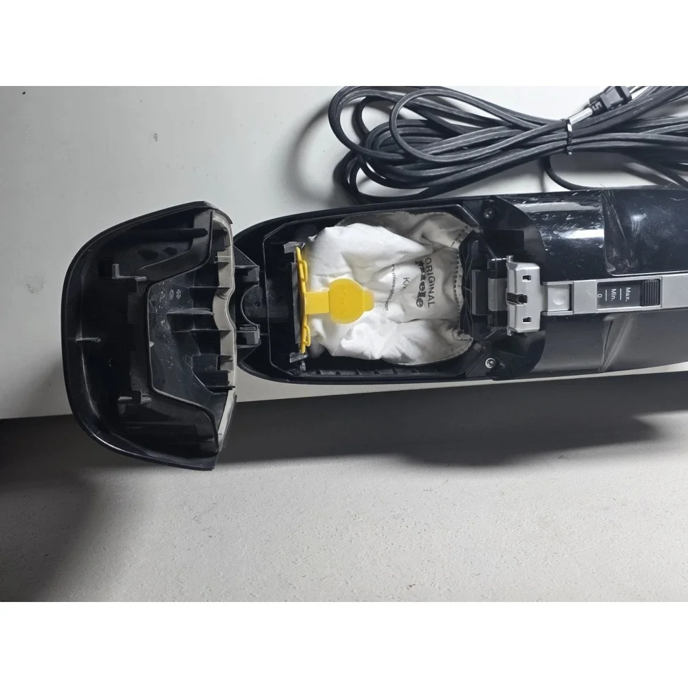 MIELE S163 STICK VACUUM BODY -For Parts Only